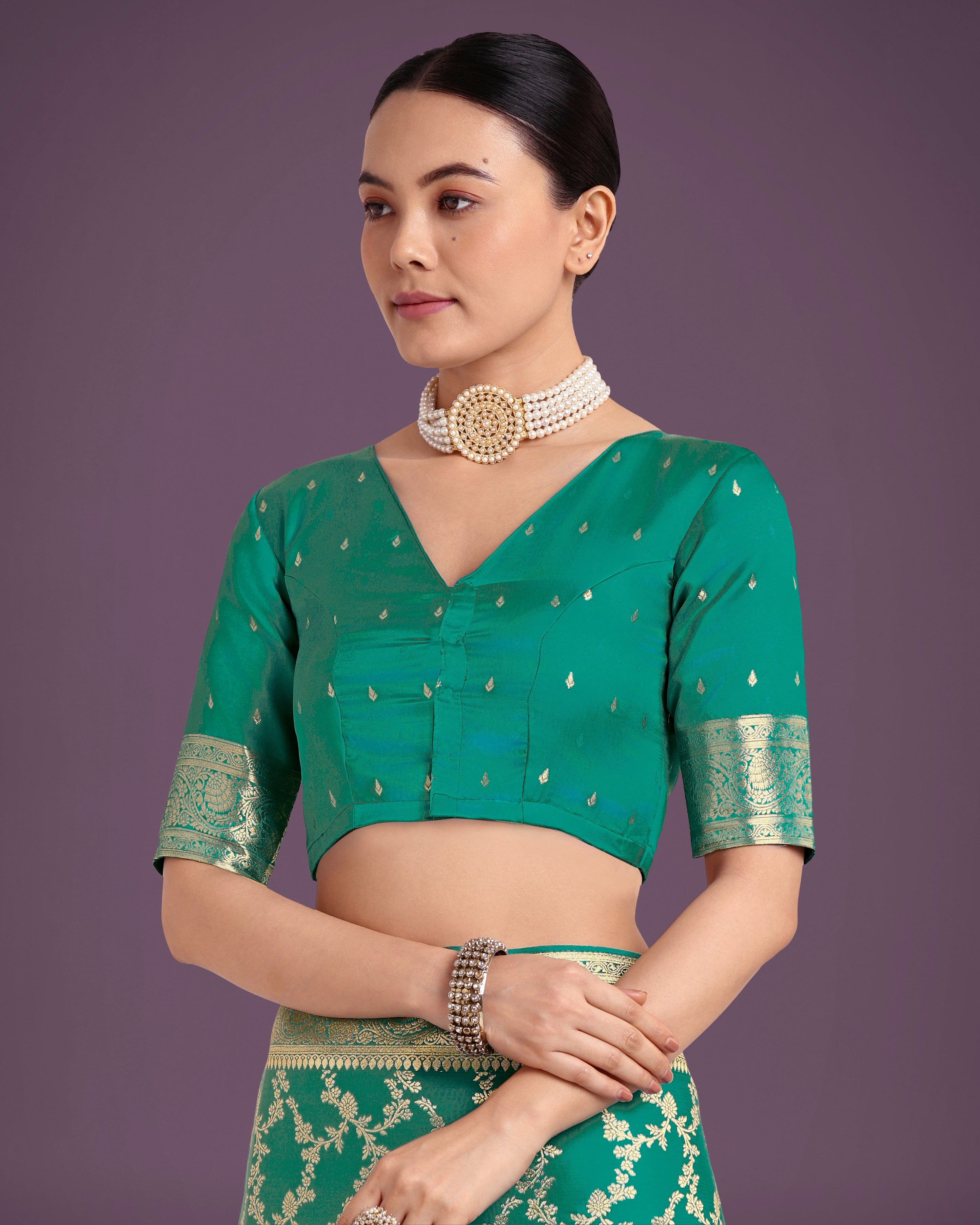 Monjolika Fashion Stunning Turquoise Banarasi Satin Silk Golden Meenakari Work Saree