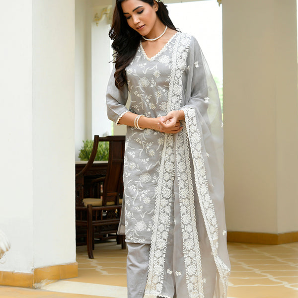 Vaasva Women Grey Linen Embroidered Solid Kurta Set With Solid Pants & Chiffon Embroidered Dupatta - Distacart