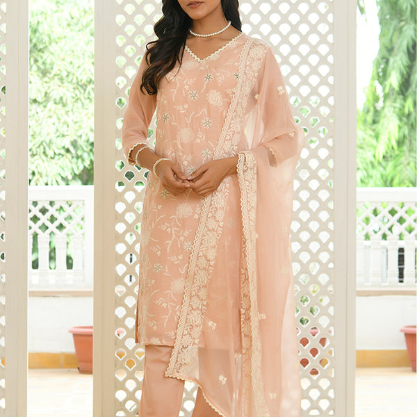 Vaasva Women Peach Linen Embroidered Solid Kurta Set With Solid Pants & Chiffon Embroidered Dupatta - Distacart