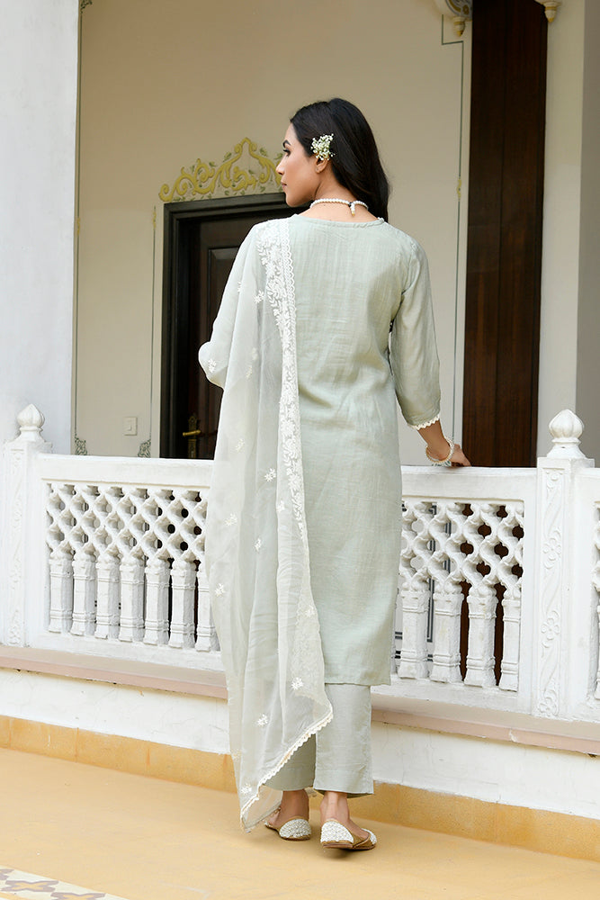 Vaasva Women Pista Linen Embroidered Solid Kurta Set With Solid Pants & Chiffon Embroidered Dupatta - Distacart