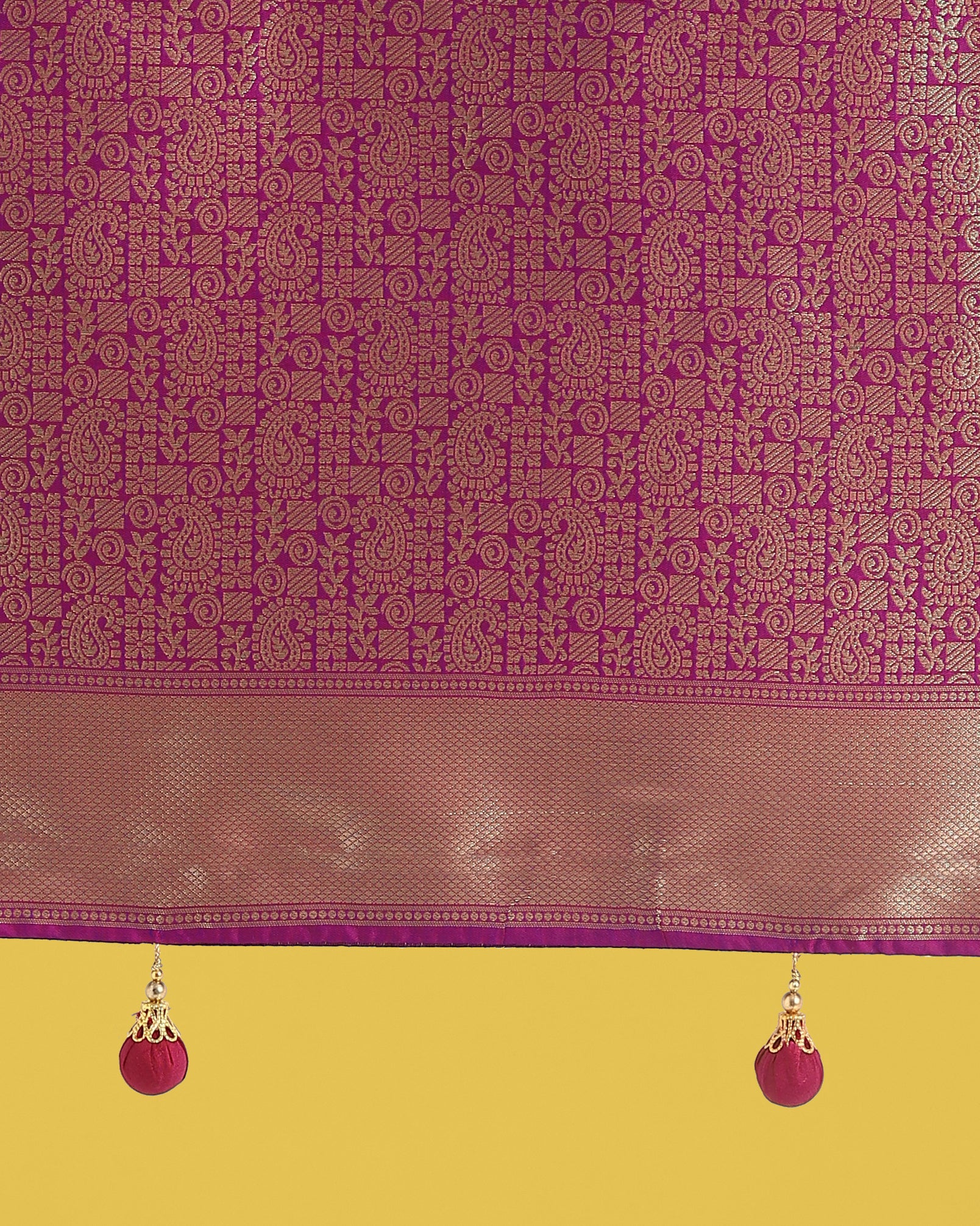 Monjolika Fashion Multi Colour Banarasi Silk Zari Weaving Classic Saree