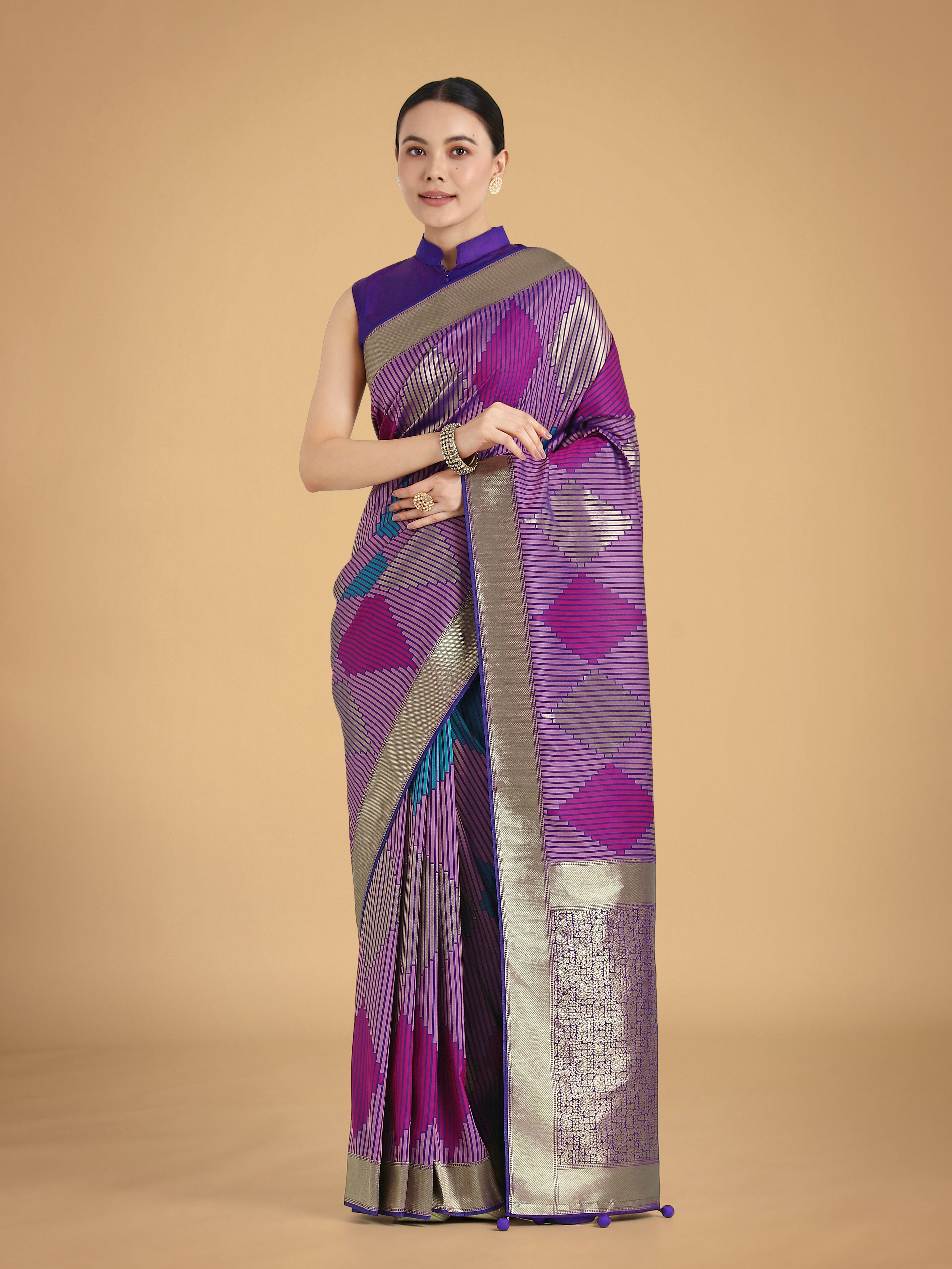 Monjolika Fashion Lavender Colour Banarasi Silk Zari Weaving Classic Saree