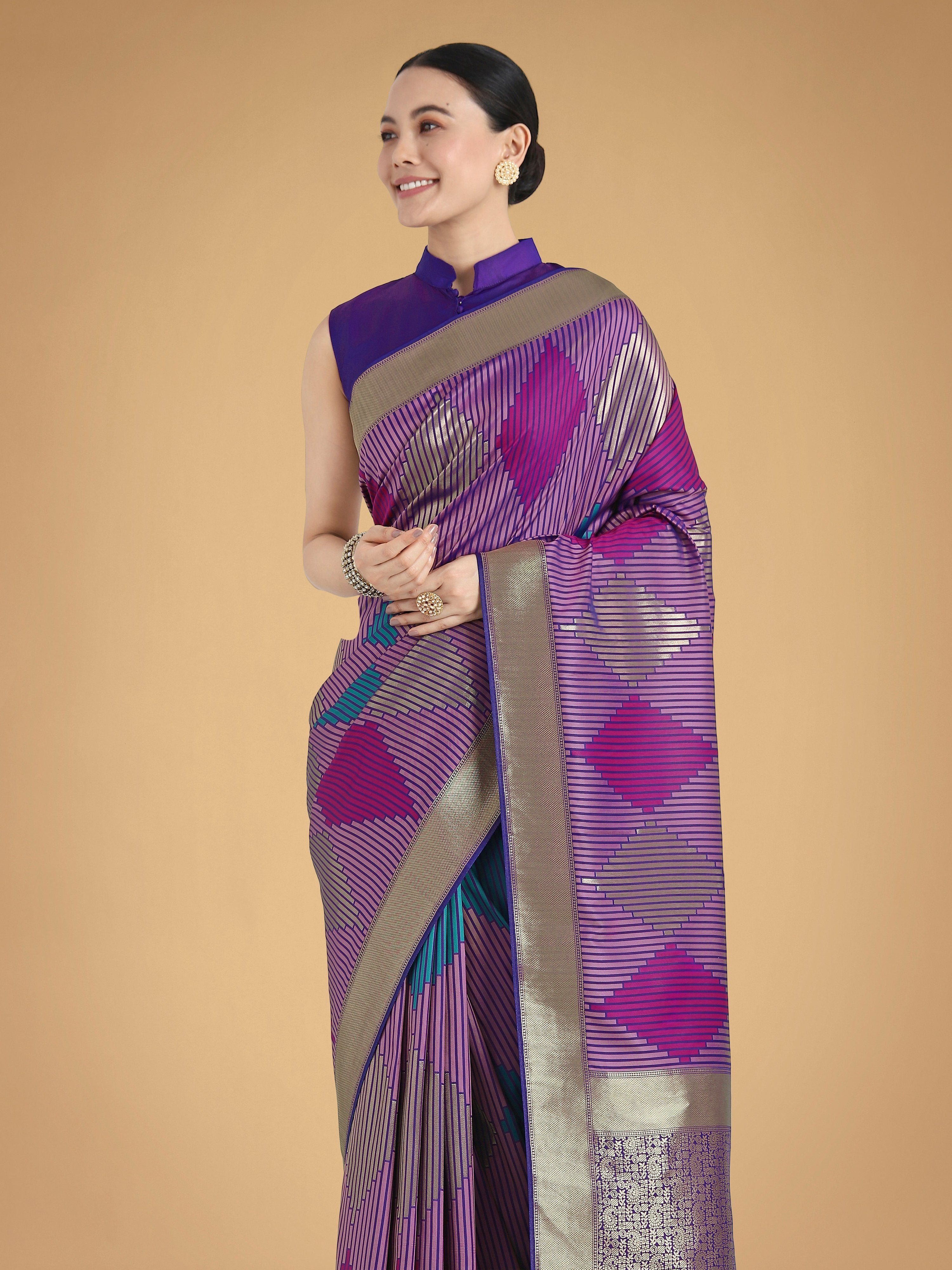 Monjolika Fashion Lavender Colour Banarasi Silk Zari Weaving Classic Saree