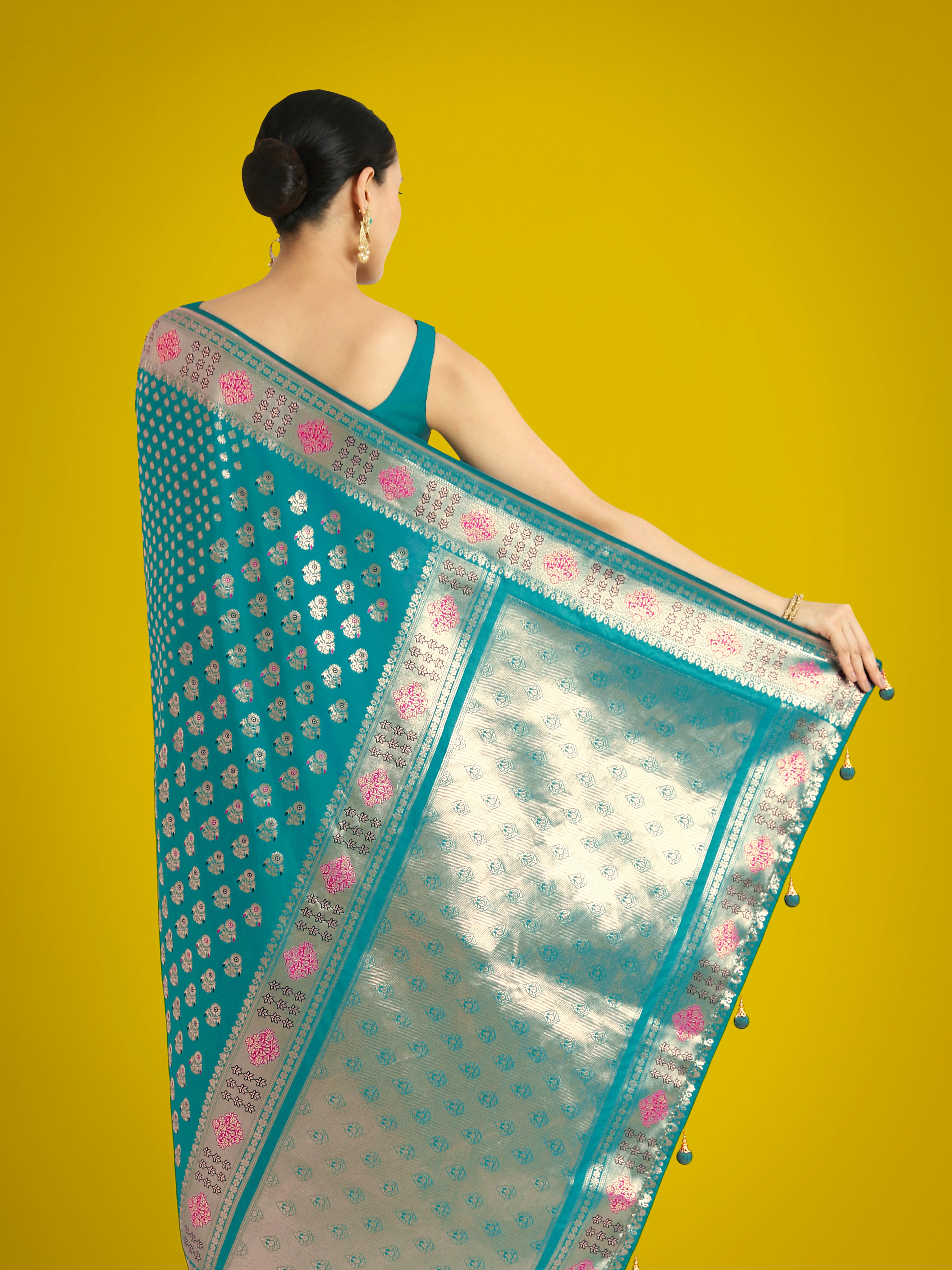 Monjolika Fashion Cyan blue Colour Banarasi Silk Zari Weaving Classic Saree