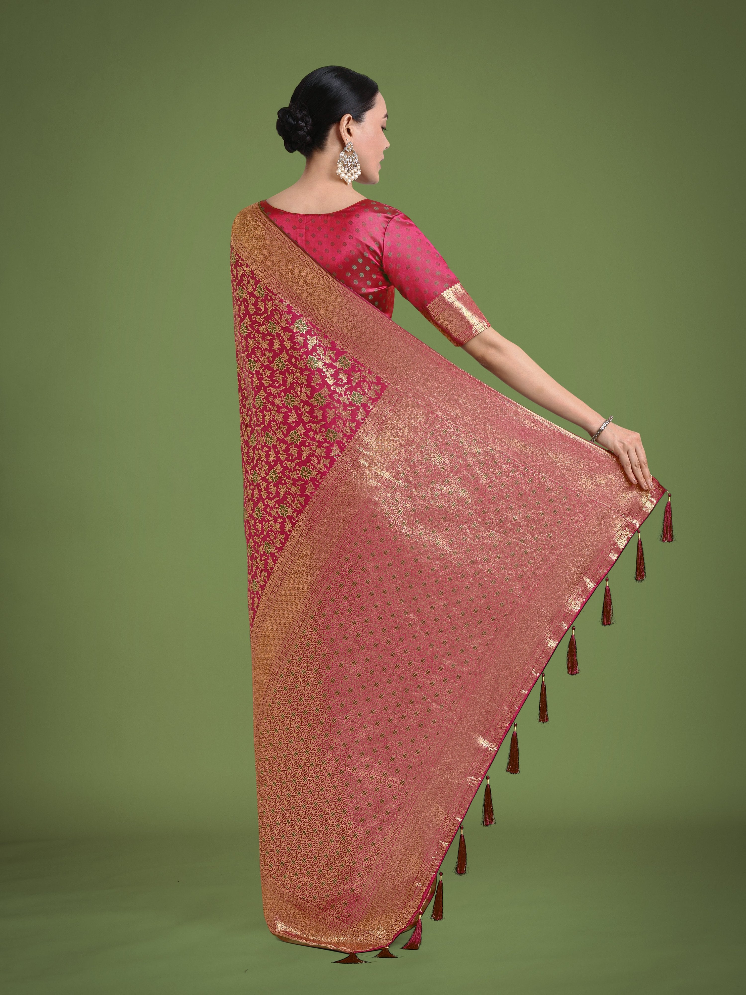 Monjolika Fashion Scintilla Magenta Banarasi Satin Silk Meenakari zari weaving Pattern Saree