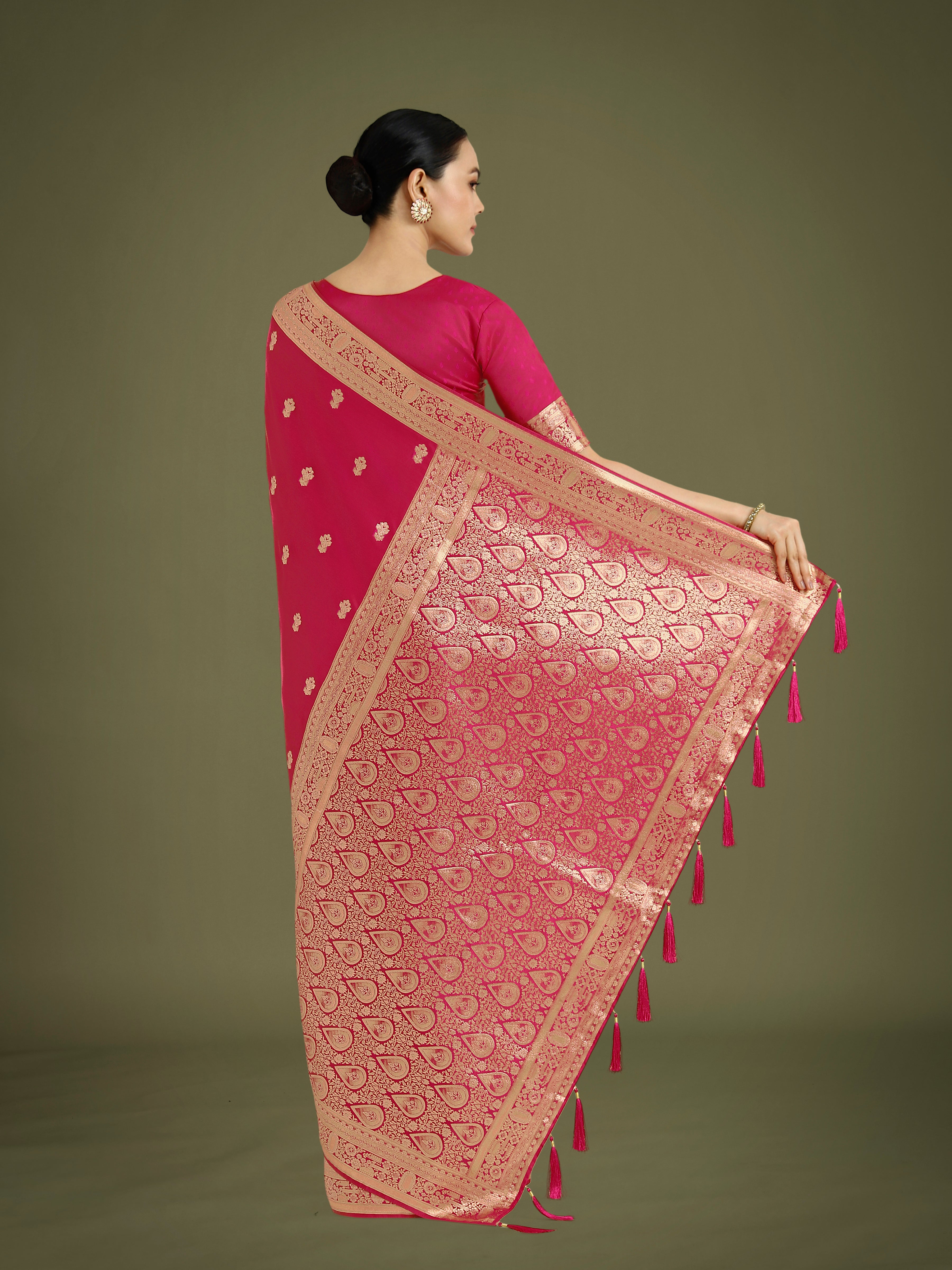 Monjolika Fashion Hot Pink With Gold Bordar Banarasi Woven Satin Saree