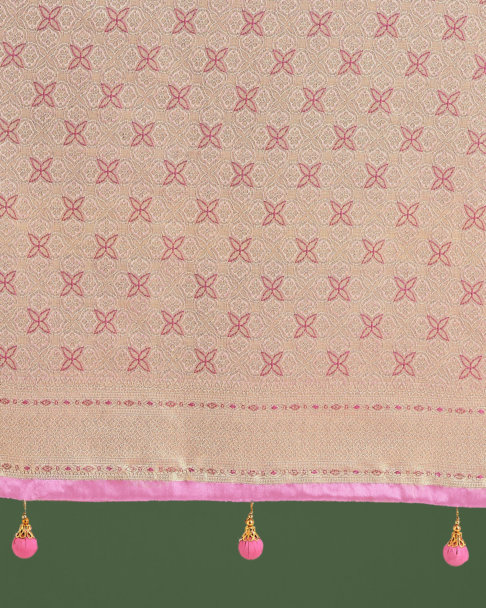Monjolika Fashion Wonderful Light Pink Soft Banarasi Satin Silk Leheriya Design Saree
