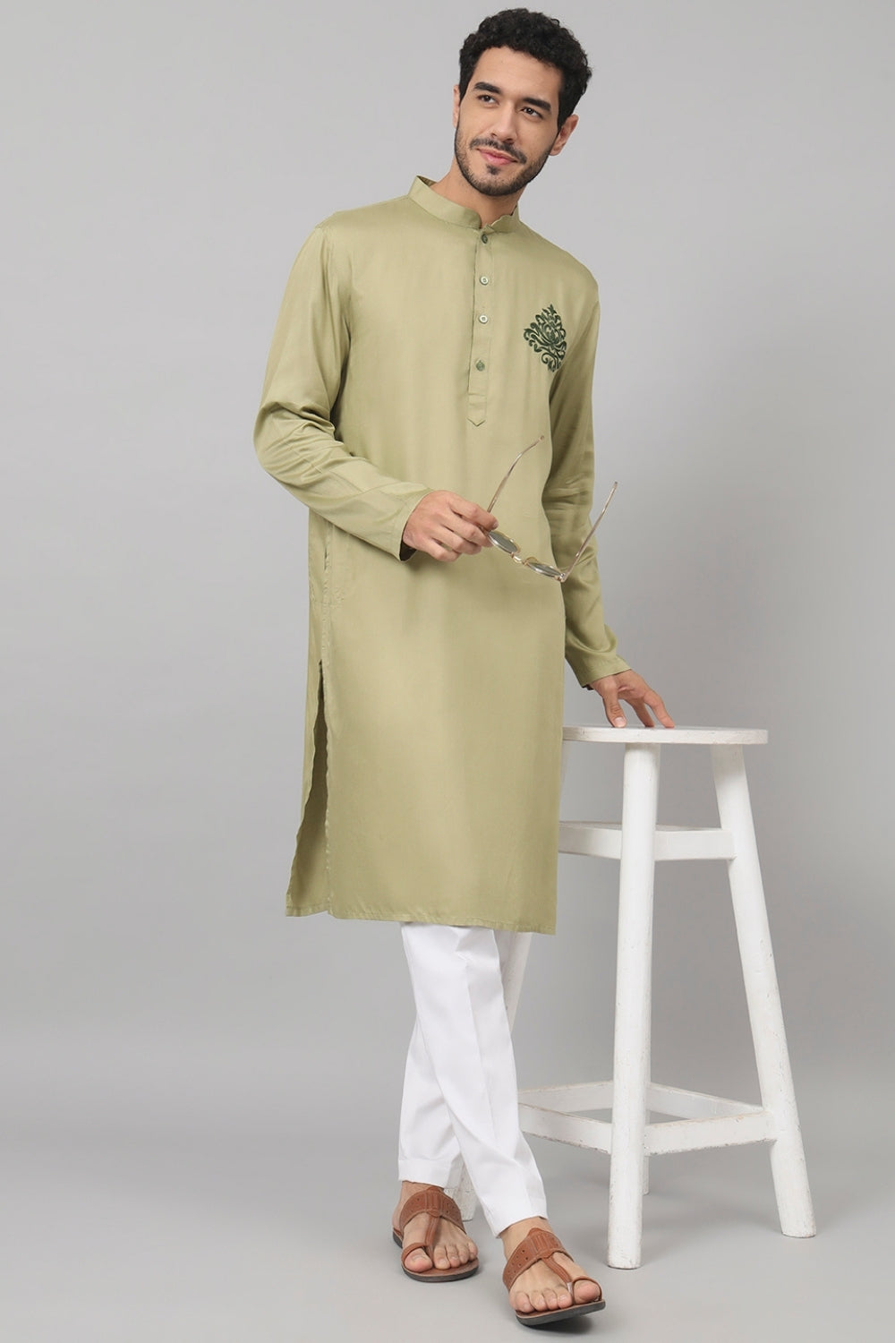 Laurel Embroidered Cotton Kurta by Hilo Design