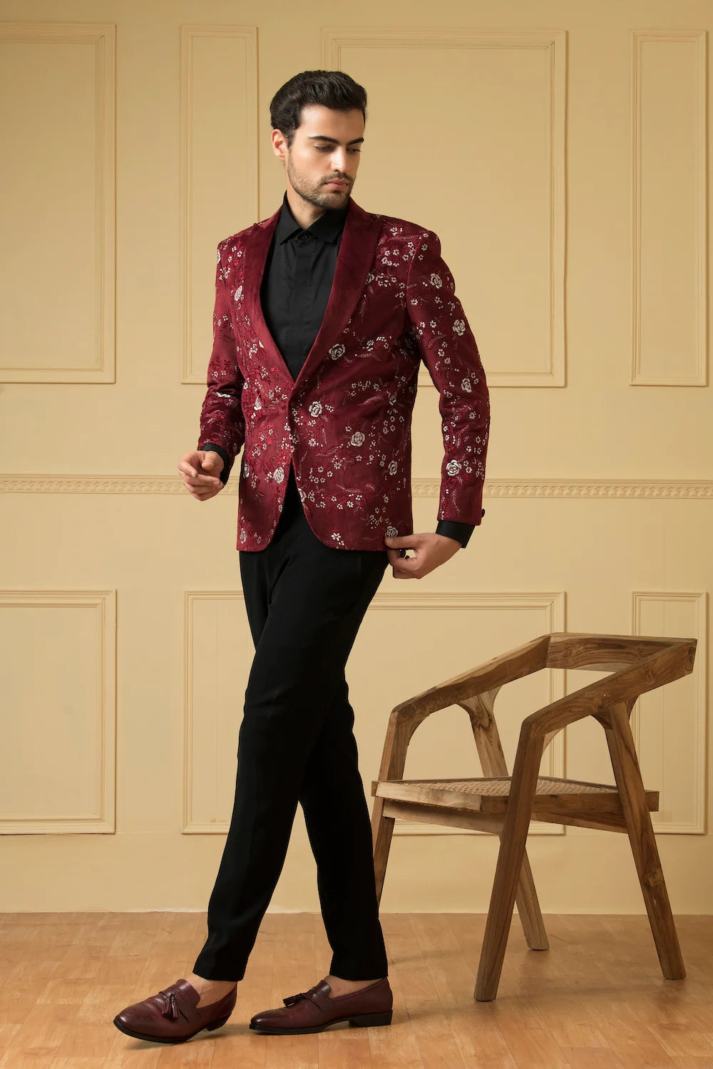 Maroon Embriodered Blazer by Hilo Design