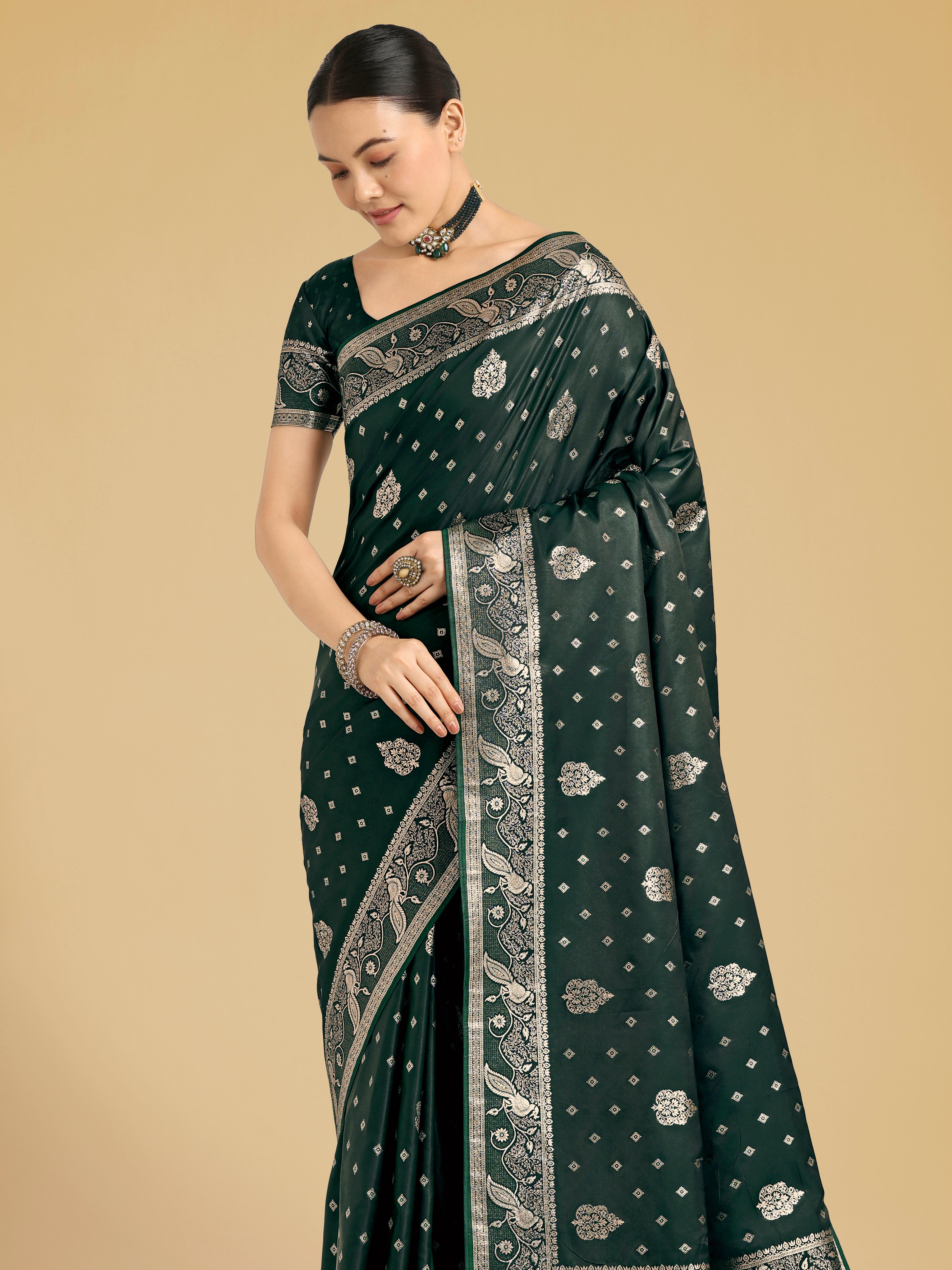 Monjolika Fashion Traditional Dark Geen Woven Banarasi Satin Silk Saree