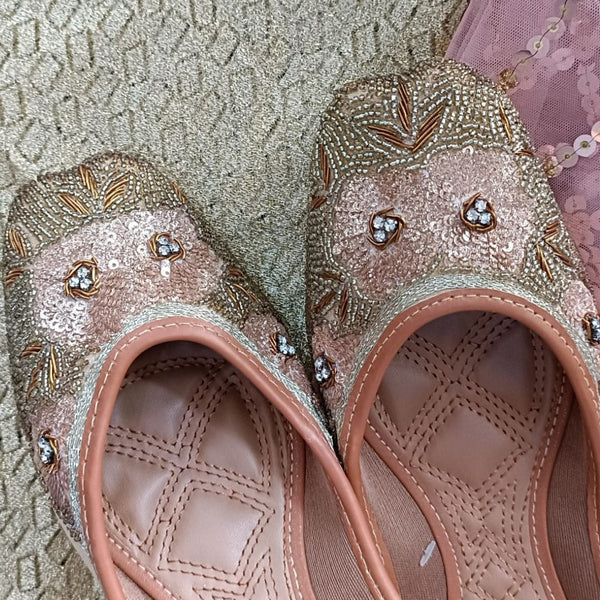 Desi Colour Women Indian Ethnic Footwear-Party Collection - Gold Pearl - Distacart