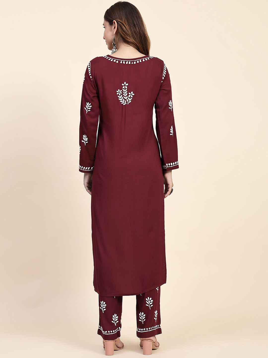 HOUSE OF KARI Floral Embroidered Chikankari Pure Cotton Straight Kurta With Trousers - Distacart