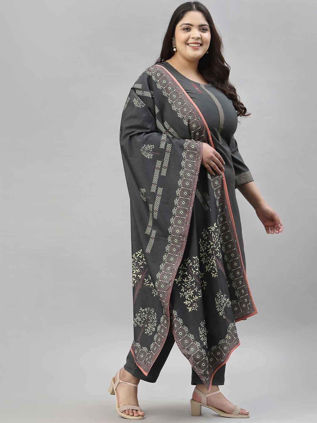 Sztori Plus Size Ethnic Motifs Printed Kurta With Trousers & Dupatta