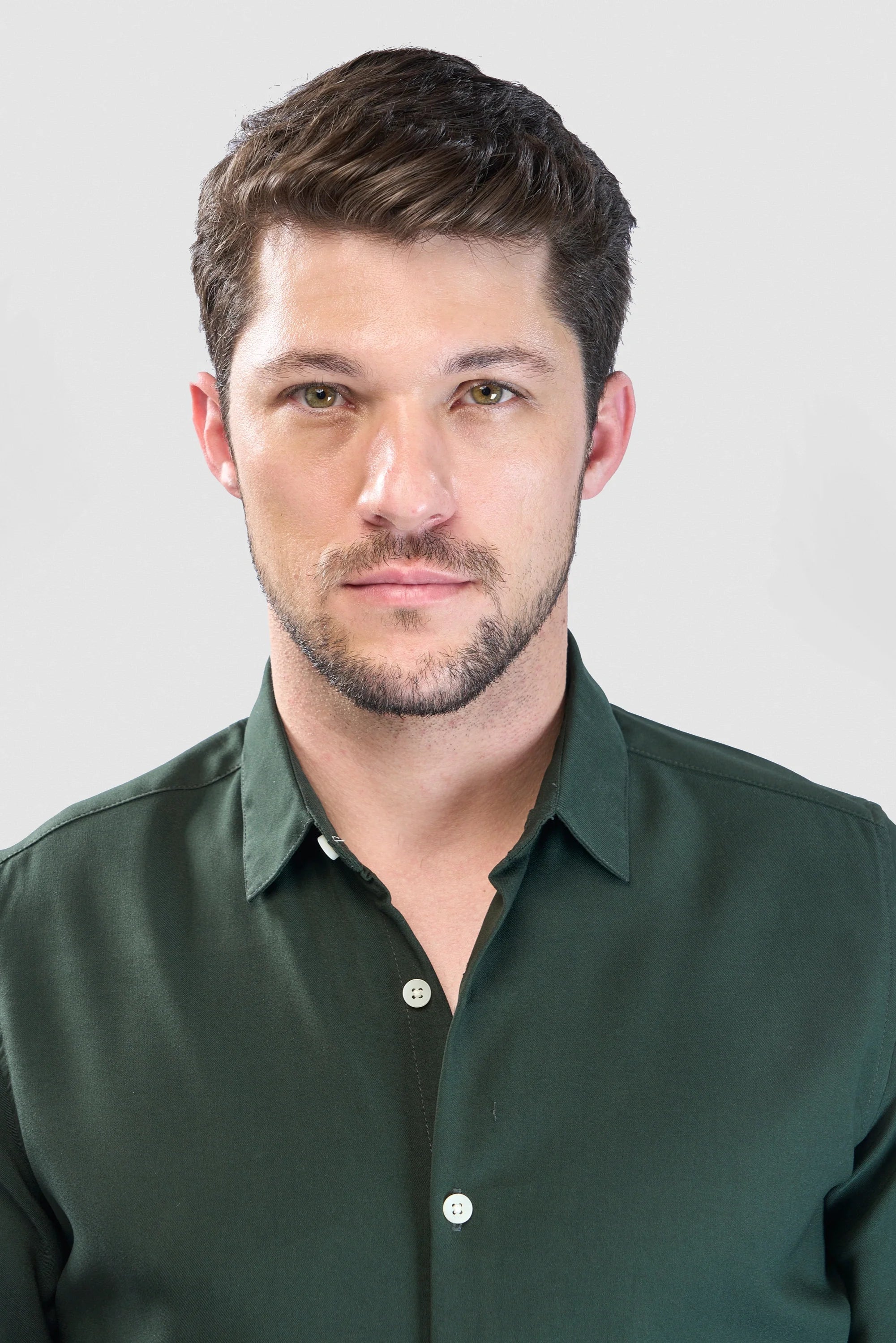 Xkind Bottle Green Plain Slim Fit Shirt