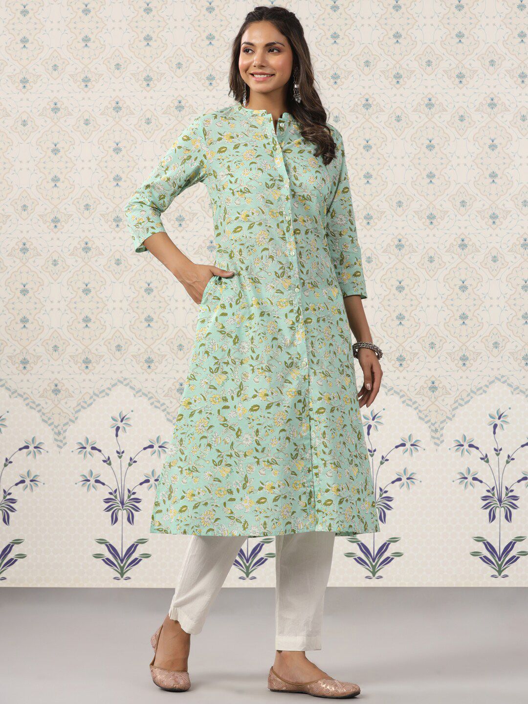 Ode by House of Pataudi Floral Printed Band Collar Pure Cotton Kurta - Distacart