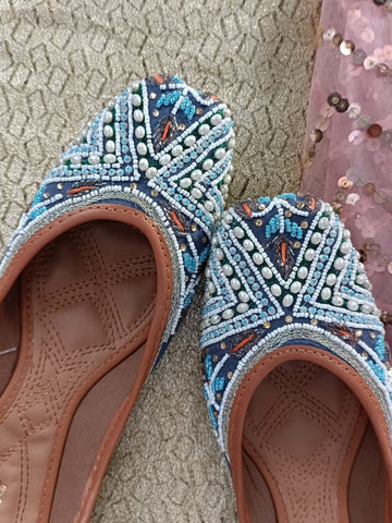Desi Colour Women Indian Ethnic Footwear-Navy Blue Criss Cross - Distacart