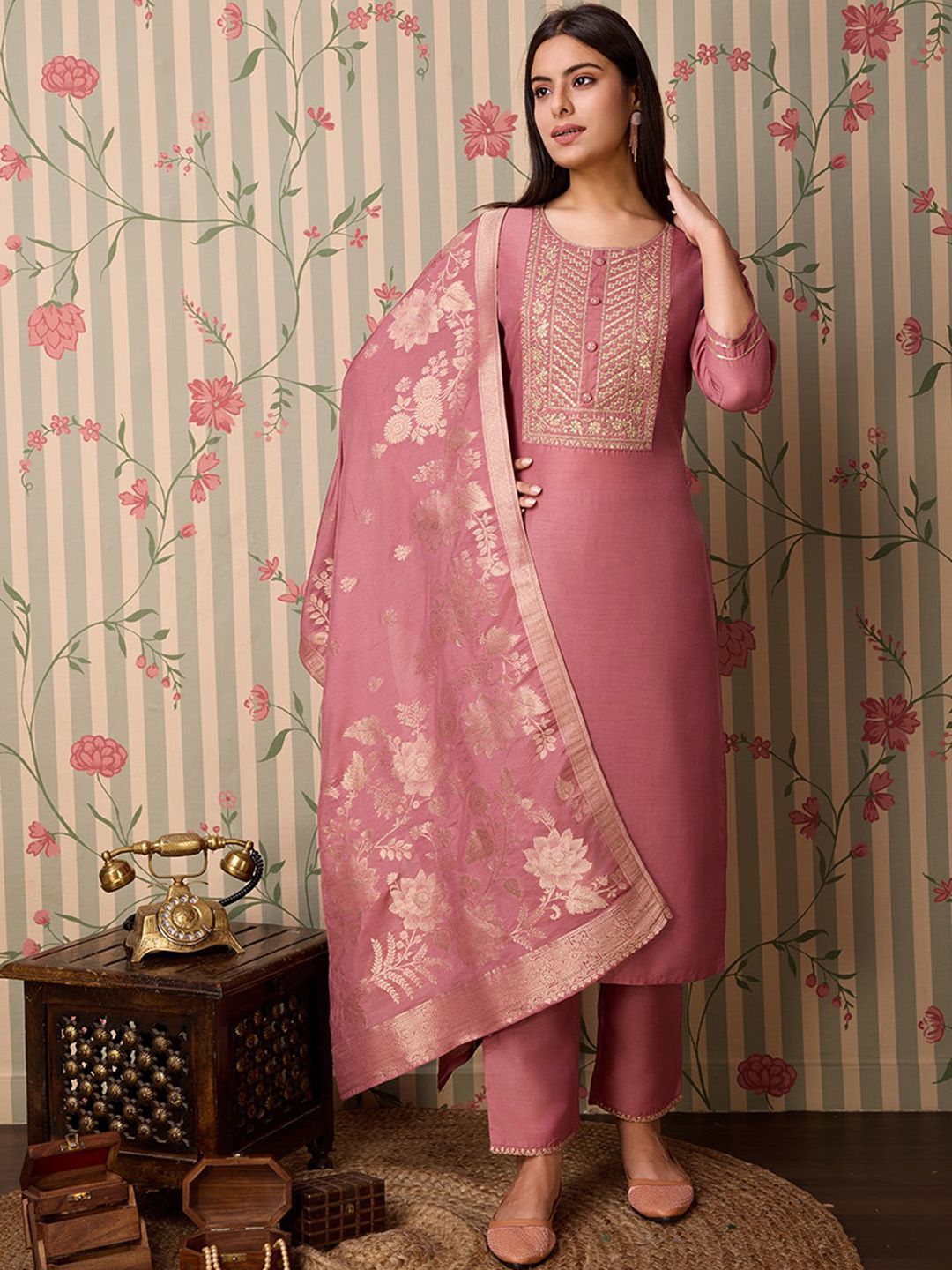 Ode by House of Pataudi Floral Yoke Design Regular Mirror Work Kurta & Trousers & Dupatta - Distacart