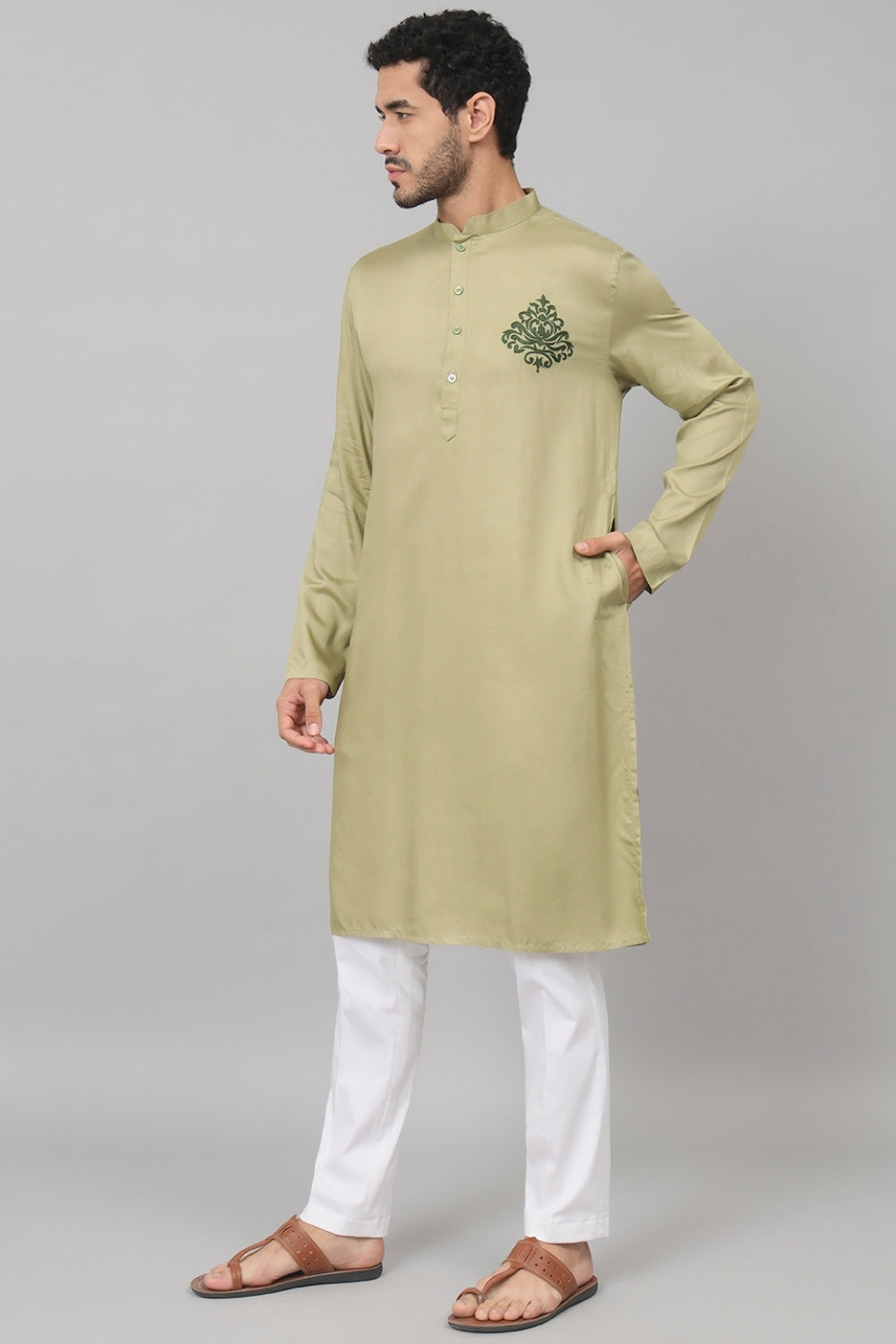 Laurel Embroidered Cotton Kurta by Hilo Design - Distacart
