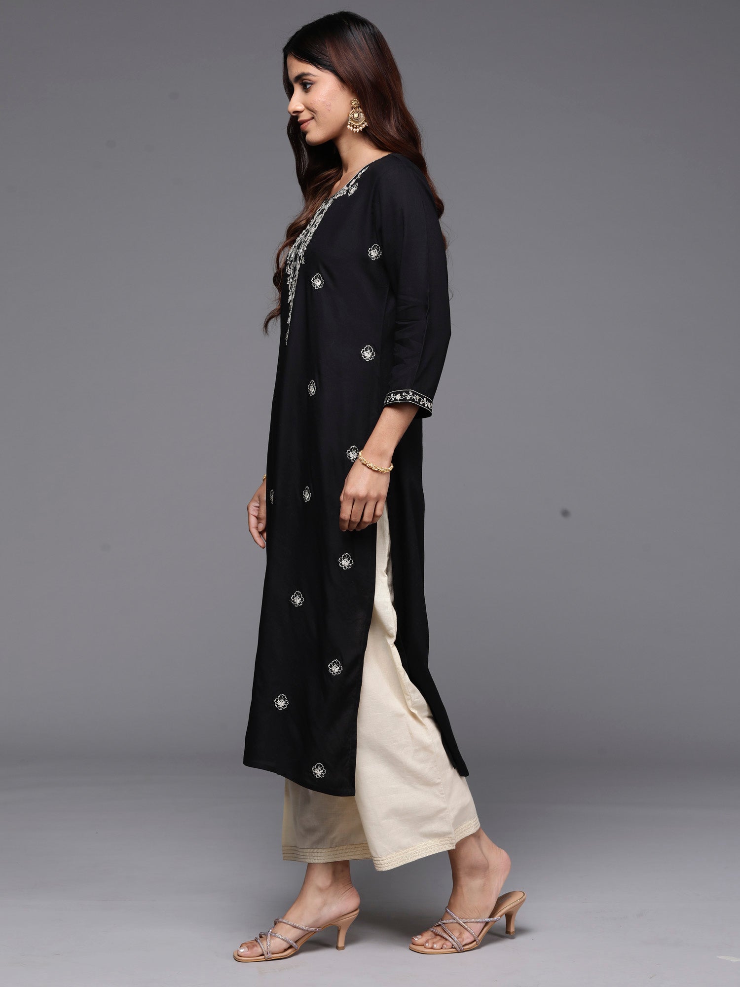 Indo Era Black Embroidered Straight Kurta - Distacart
