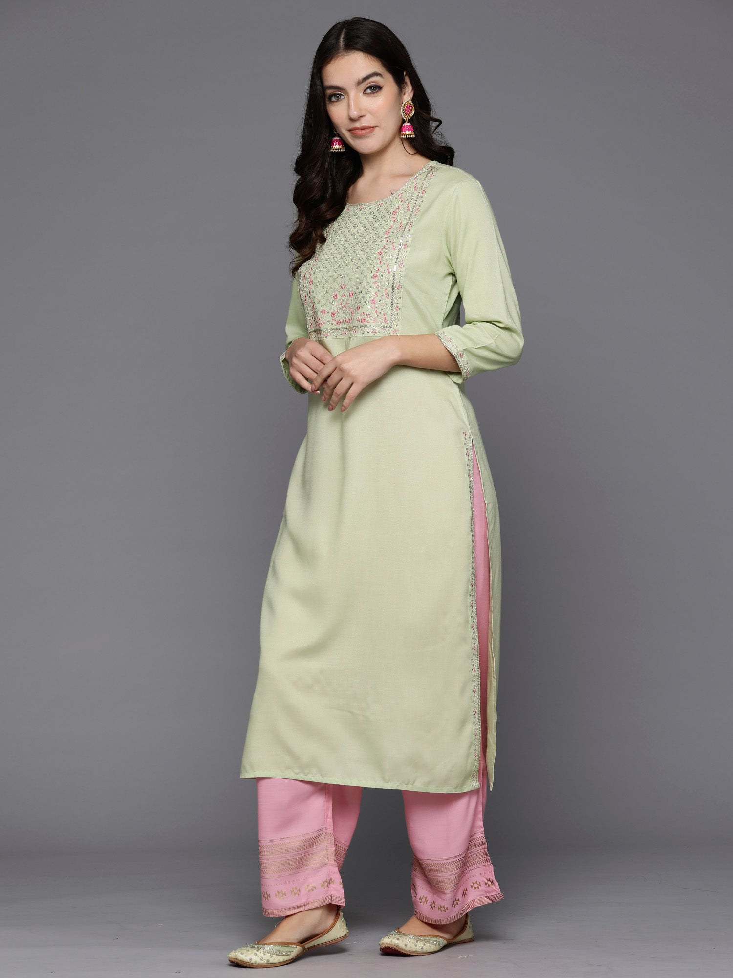 Indo Era Green Embroidered Straight Kurta - Distacart