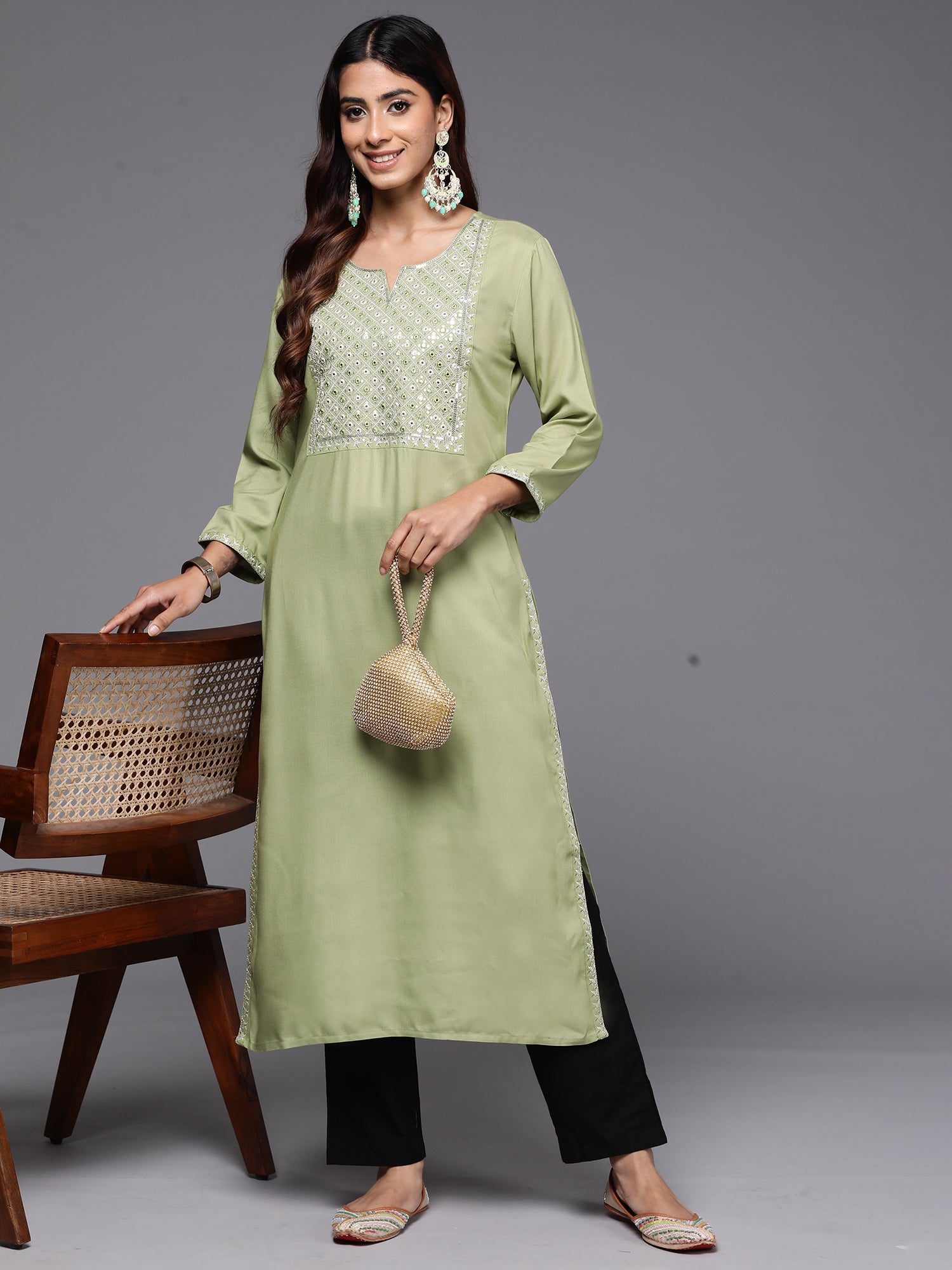 Indo Era Green Embroidered Straight Kurta - Distacart