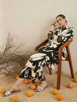 Thumbnail for Indo Era Green Printed Straight Kurta Trousers set - Distacart