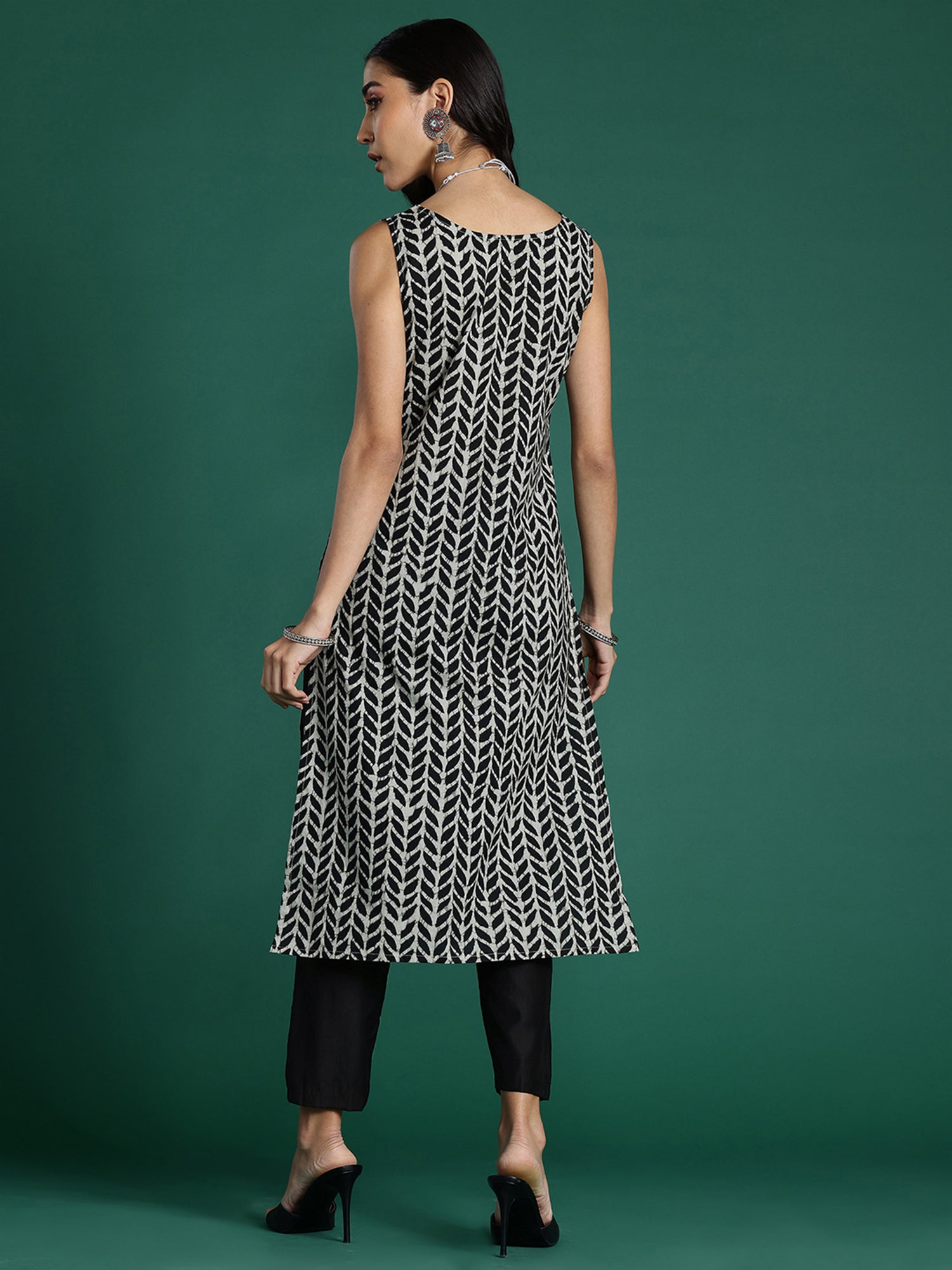 Indo Era Black Printed Straight Kurta - Distacart