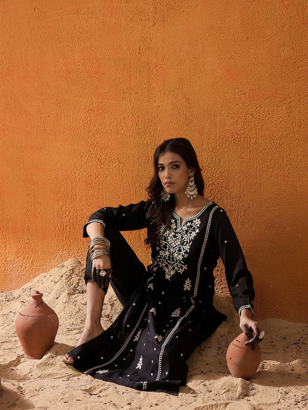 Indo Era Black Embroidered Straight Kurta - Distacart