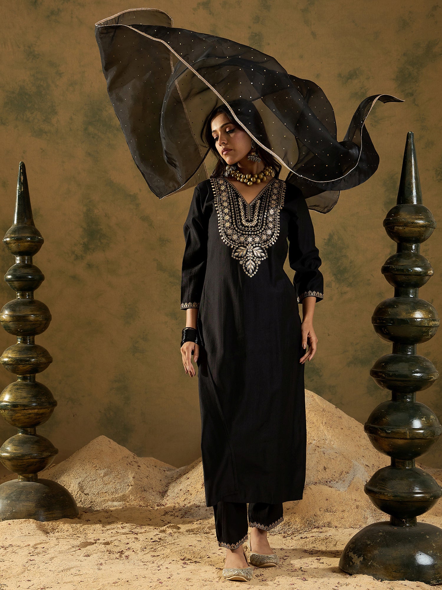 Indo Era Black Embroidered Straight Kurta Trousers With Dupatta Set - Distacart