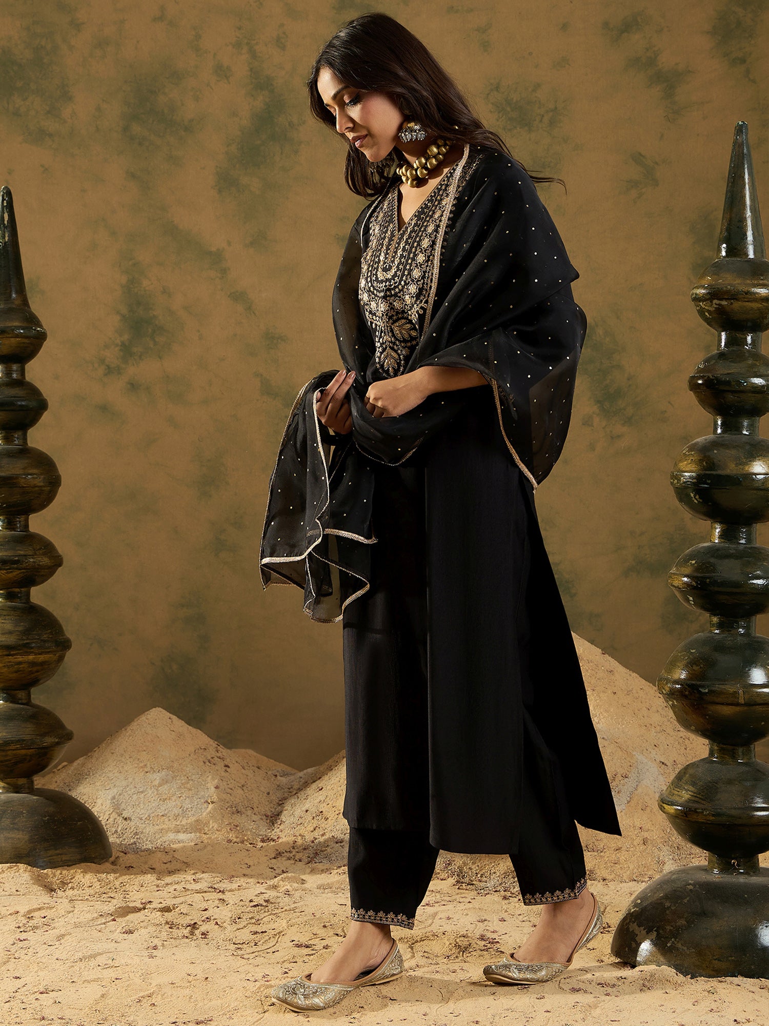 Indo Era Black Embroidered Straight Kurta Trousers With Dupatta Set - Distacart