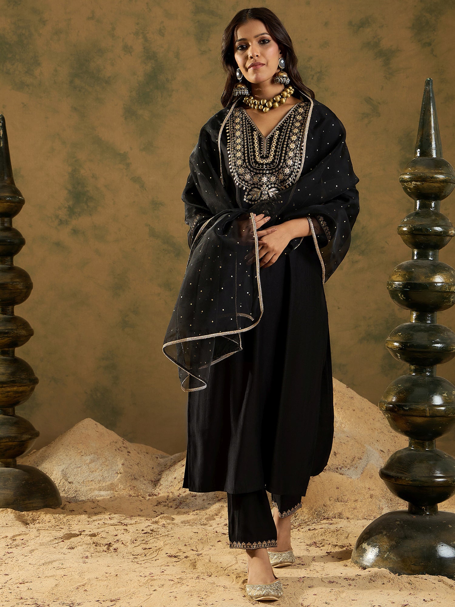 Indo Era Black Embroidered Straight Kurta Trousers With Dupatta Set - Distacart