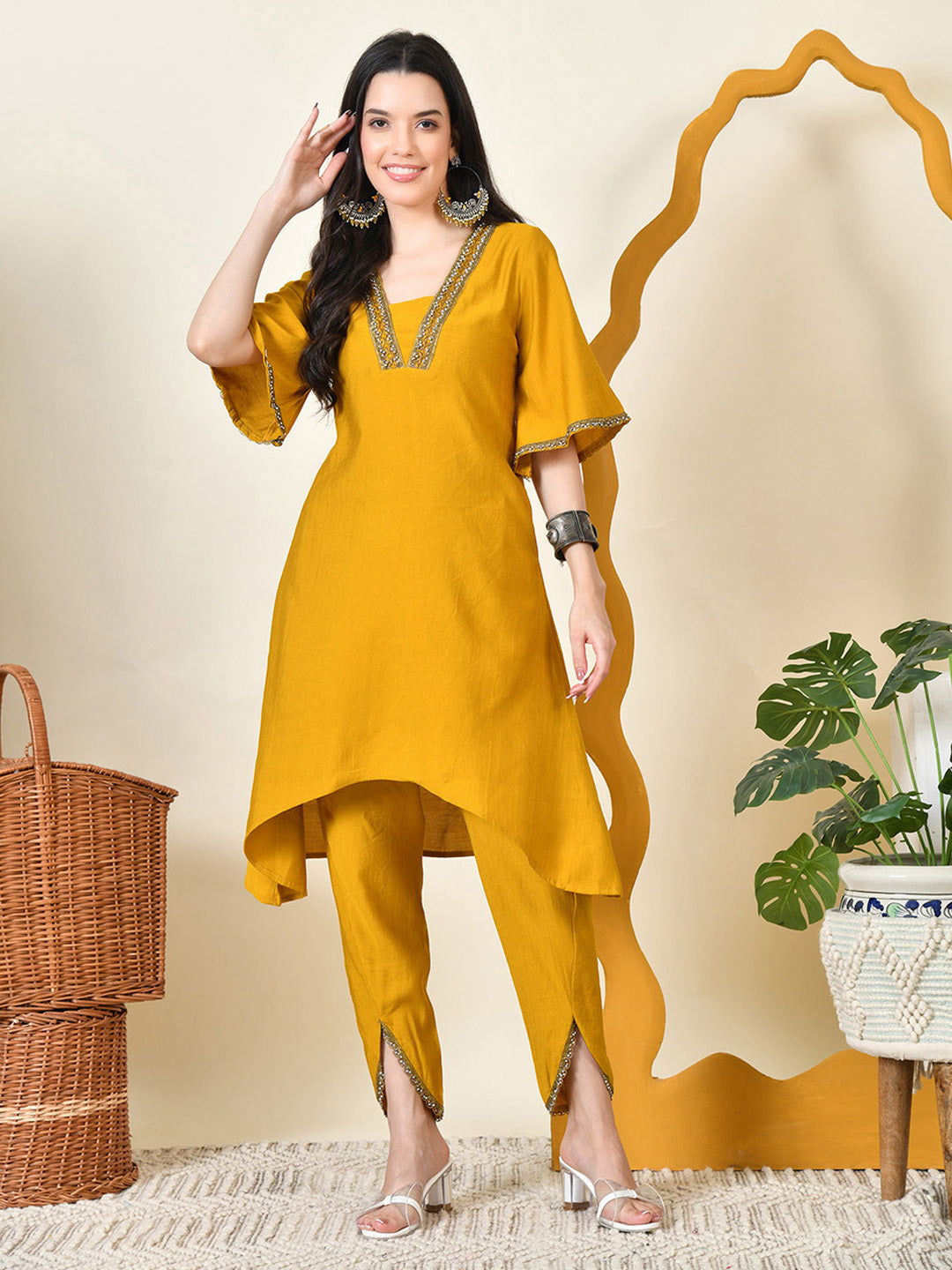 Myshka Women's Musterd Solid V-Neck Bell Sleeves Kurta & Dhoti Pants - Distacart