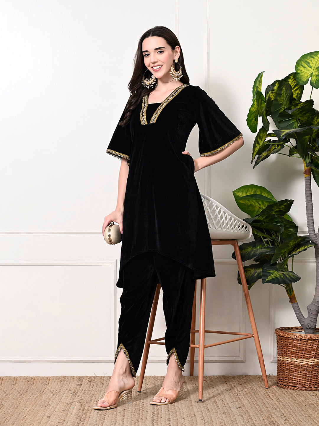 Myshka Women's Black Velvet Kurta Pant - Distacart