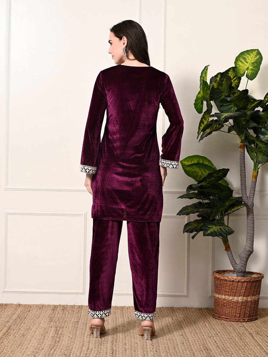 Myshka Women's Magenta Velvet Kurta Pant - Distacart