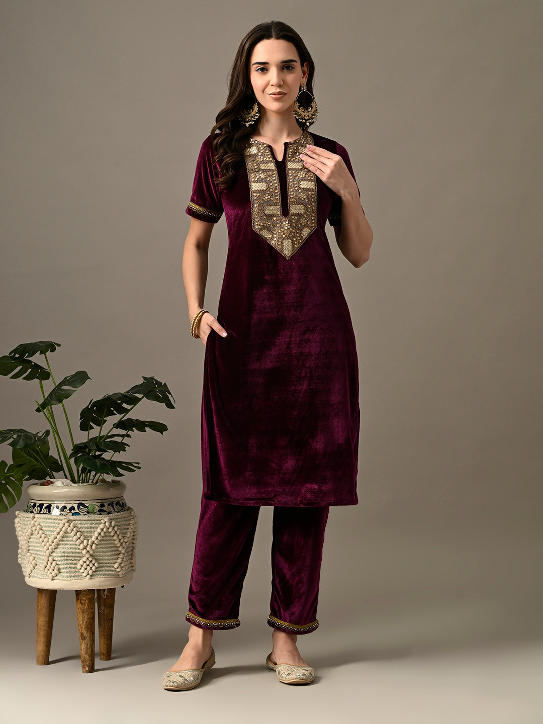 Myshka Women's Magenta Velvet Kurta Pant - Distacart