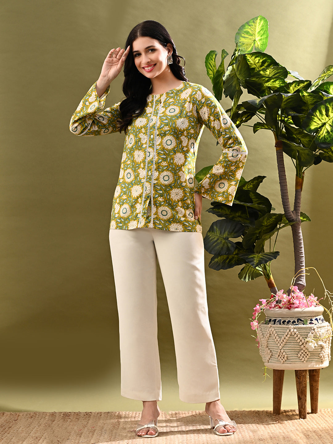 Myshka Women's Green Flower Printed Tunic With Lace - Distacart