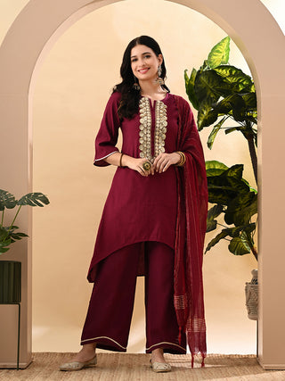 Myshka Women's Embroidered Keyhole Neck Bell Sleeves Kurta & Palazzos Set With Dupattas In Magenta Colour - Distacart