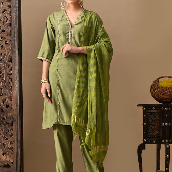 Myshka Green Silk Blend Straight V-Neck Three-Quarter Sleeves Kurta Trousers With Dupatta - Distacart