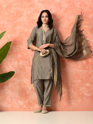 Myshka Gray Silk Blend Straight V-Neck Three-Quarter Sleeves Kurta Trousers With Dupatta - Distacart