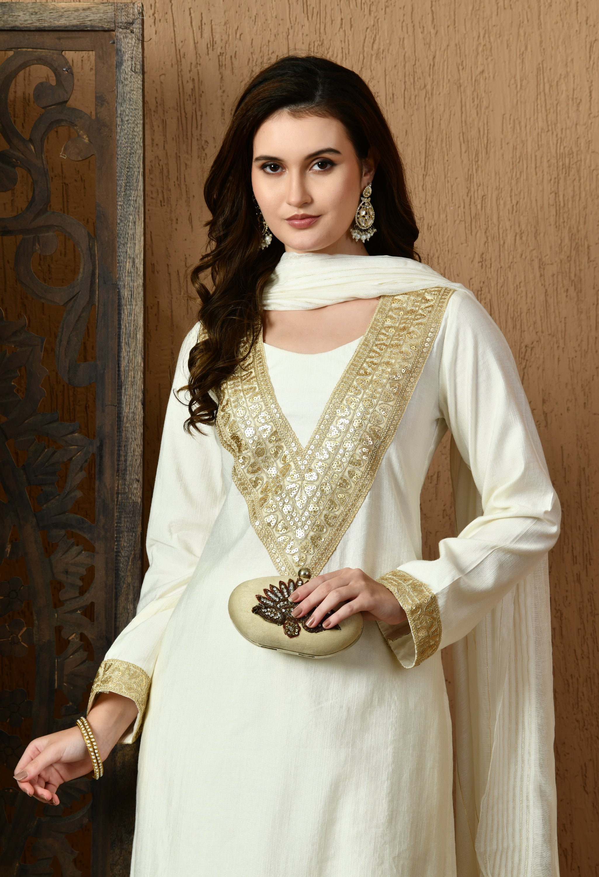 Myshka White Silk Blend Straight Round Neck Long Sleeves Kurta Trousers With Dupatta