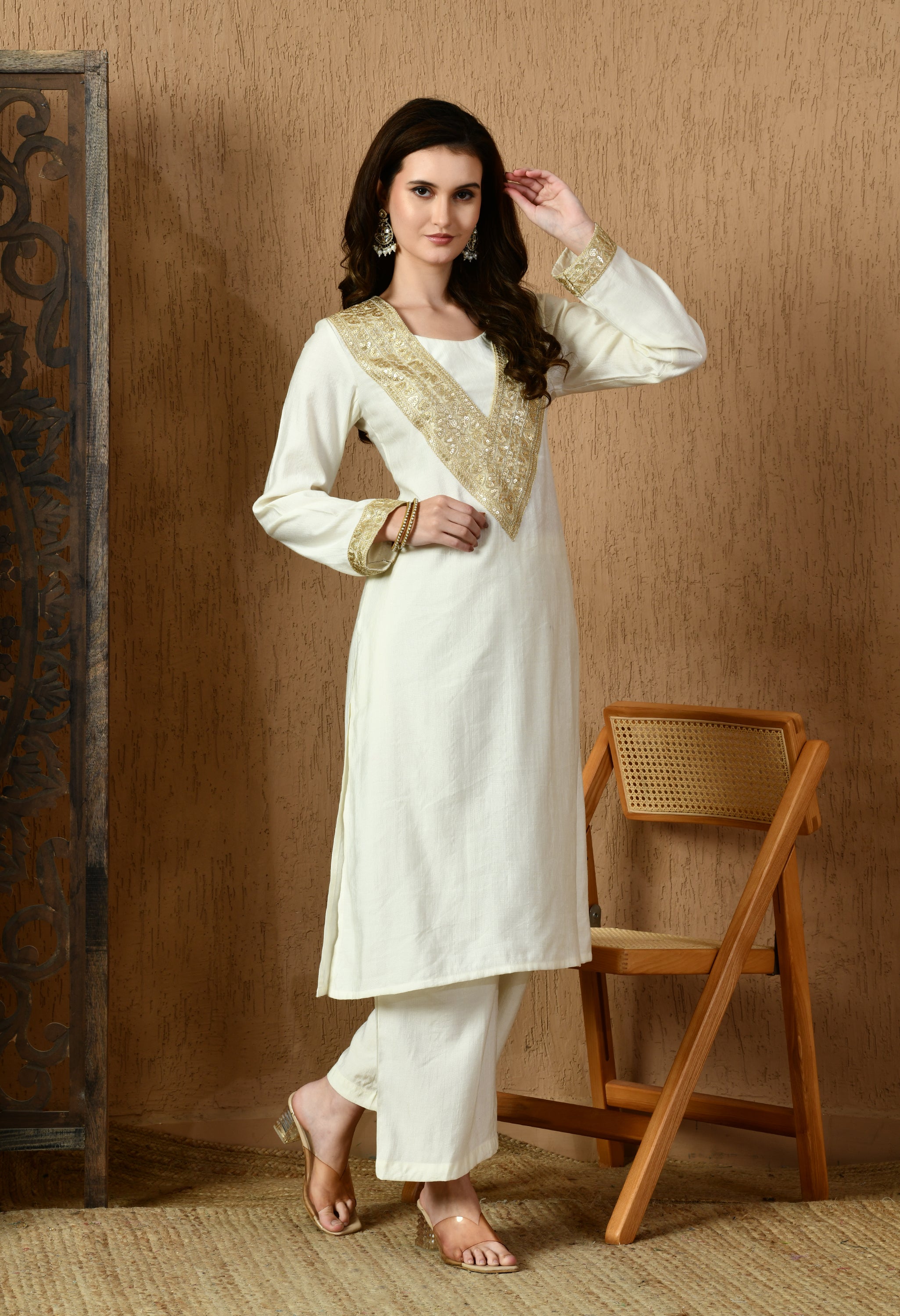 Myshka White Silk Blend Straight Round Neck Long Sleeves Kurta Trousers With Dupatta