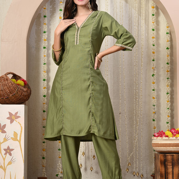 Myshka Green Silk Blend Straight Round Neck Three-Quarter Sleeves Kurta Trousers Set - Distacart