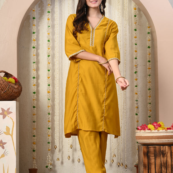 Myshka Musturd Silk Blend Straight Round Neck Three-Quarter Sleeves Kurta Trousers Set - Distacart