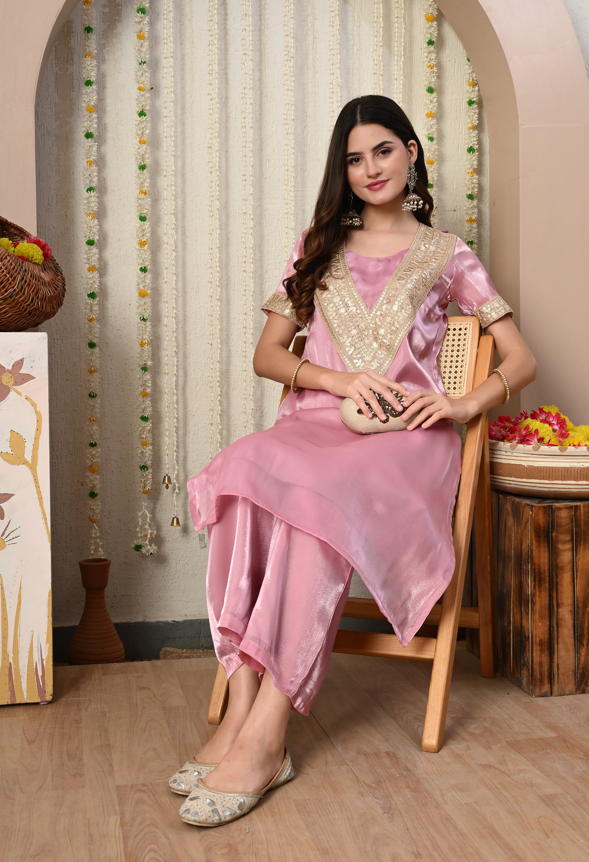 Myshka Pink Silk Blend Straight Round Neck Short Sleeves Kurta Trousers Set
