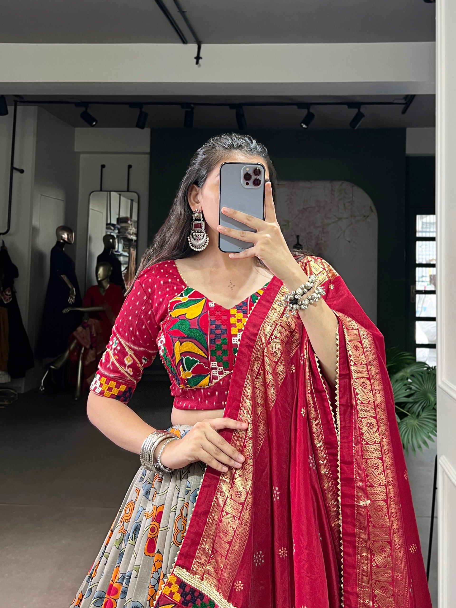 Lorenvalley Fashion Grey Tasar Silk Print with Foil Work and Real Mirror Gamthi Work with Lace Touch Up Lehenga Choli with Dupatta