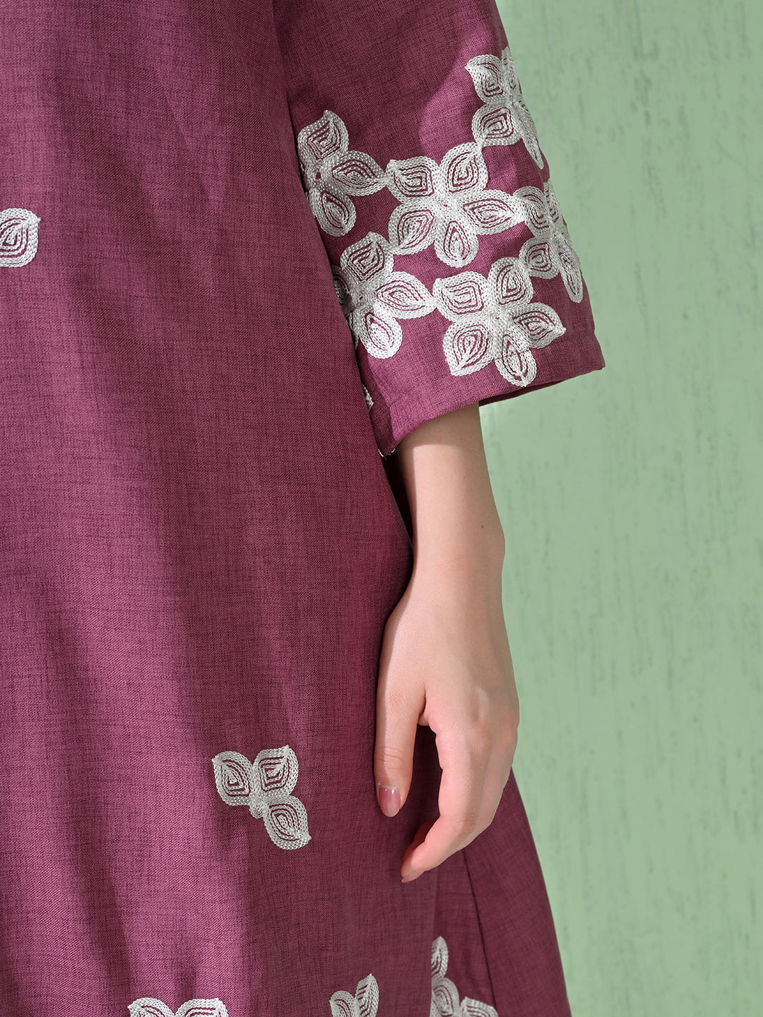 Myshka Women's Embroidered Calf Length Mauve Kurta With Palazzo - Distacart