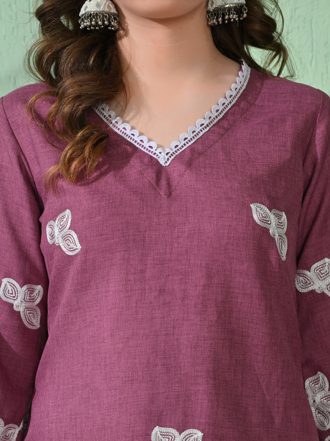 Myshka Women's Embroidered Calf Length Mauve Kurta With Palazzo