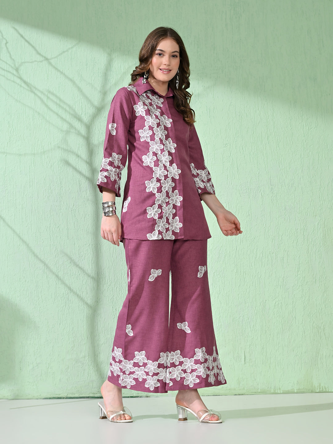 Myshka Women's Floral Embroidered Pink Tunic with Trouser
