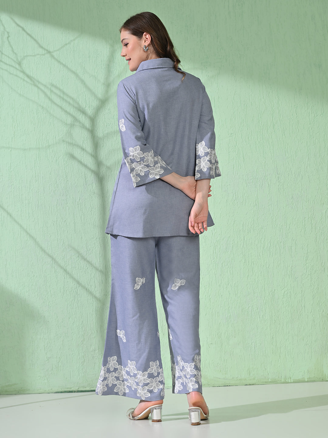 Myshka Women's Floral Embroidered SkyBlue Tunic with Trouser