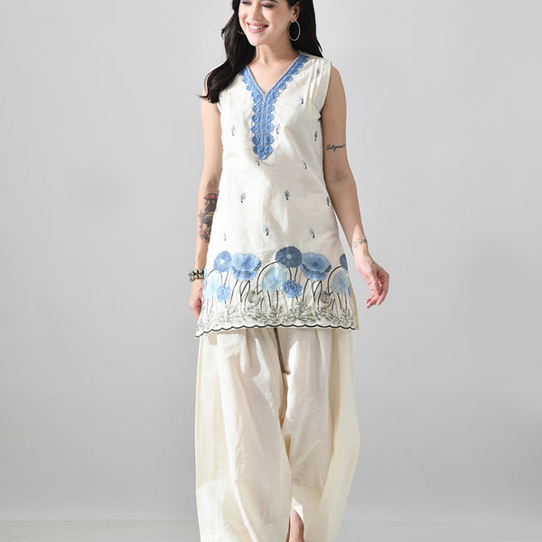 Myshka Women Off White Embroidered Short Kurta With Farsi Salwar